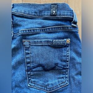 7 for all Mankind low rise medium wash jeans. Size 26